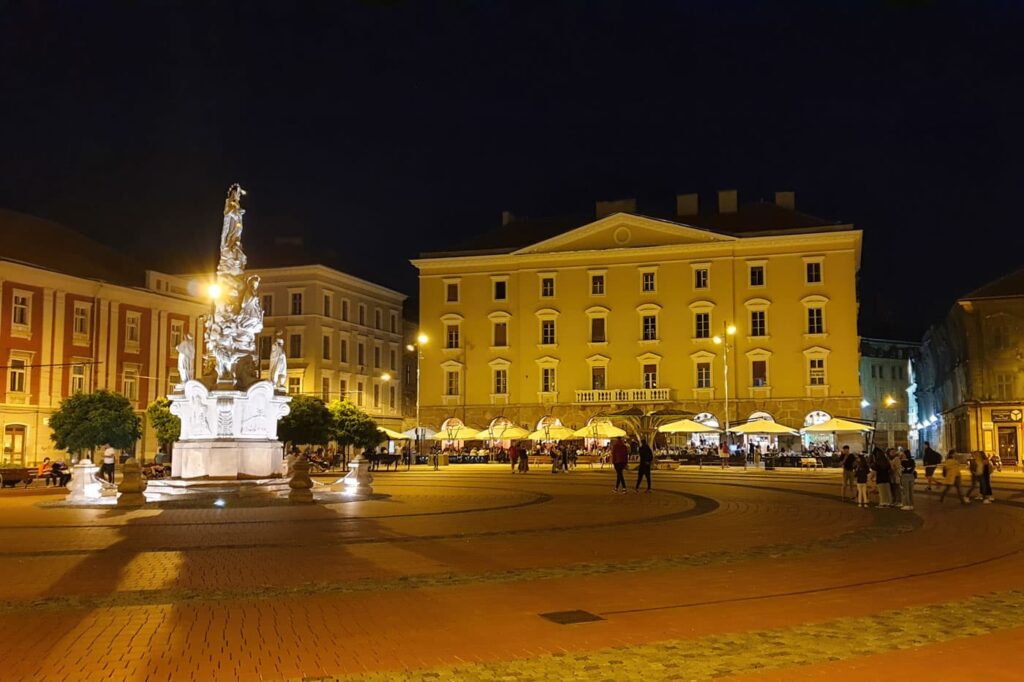 Timisoara Piata Libertatii - Orașul Timișoara văzut prin obiectivul telefonului